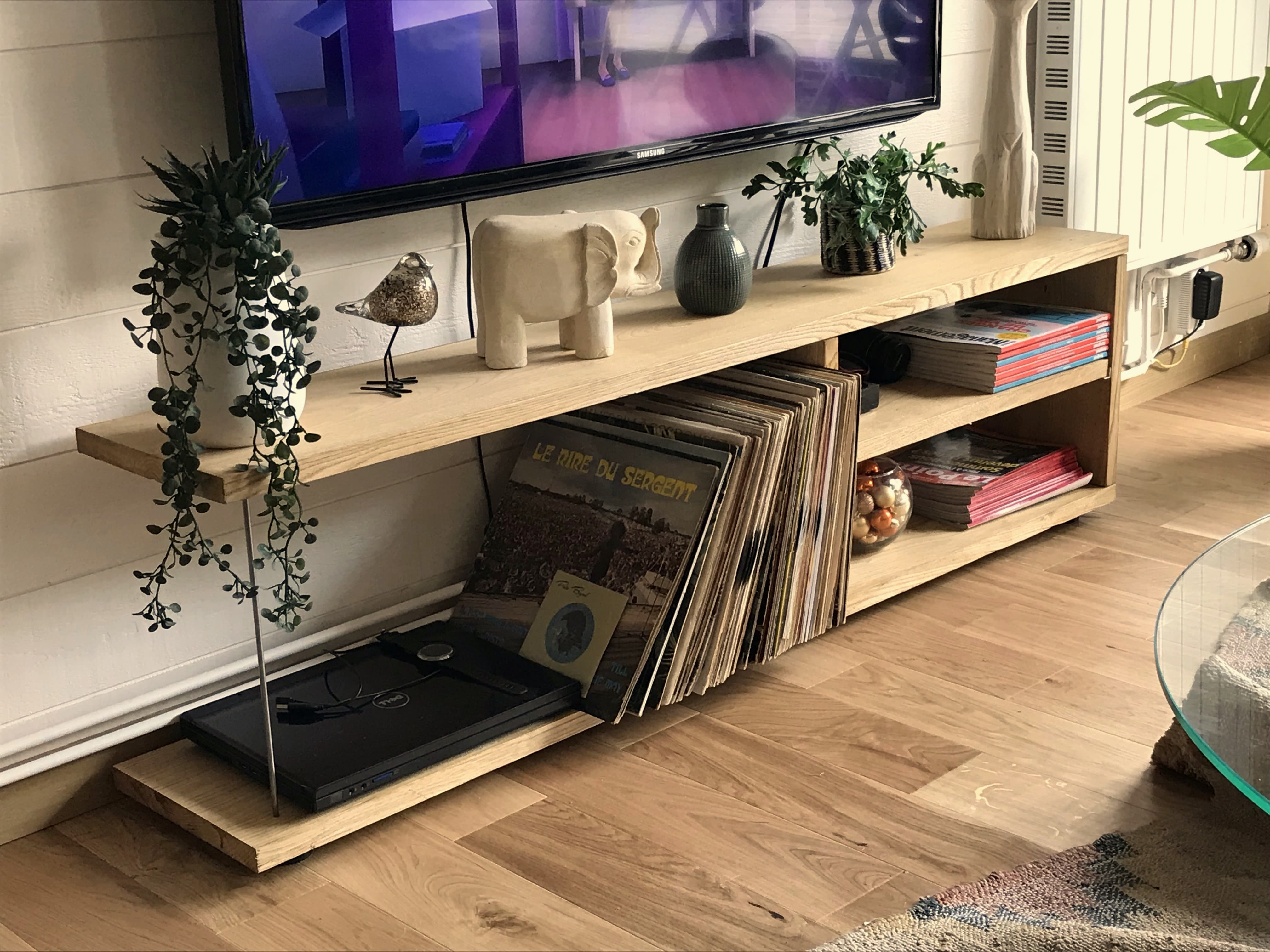 JL Bertolani Meuble TV planches chataignier 2 min